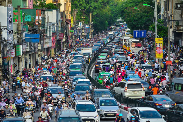 Hanoi'ing traffic, Vietnam. : r/WTF
