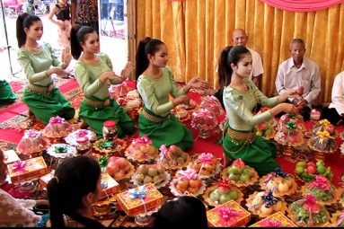 Cambodian Weddings & Traditional Marriage Customs