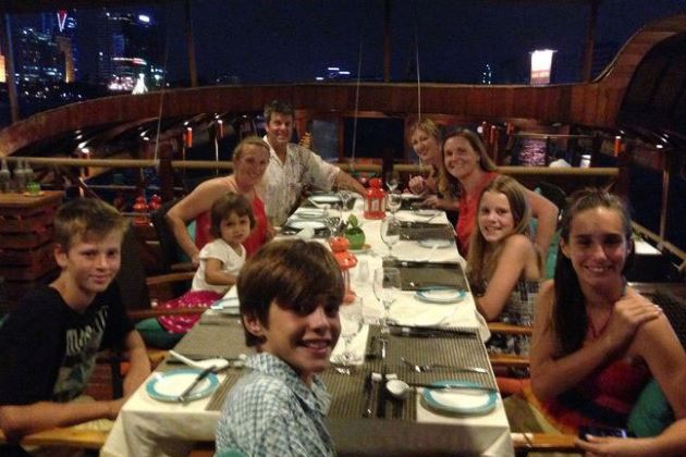 dinner on Saigon River Cruise for family