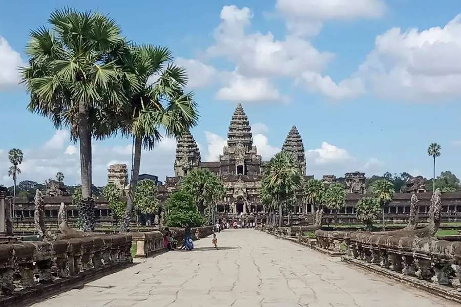 Angkor Wat-Vietnam Cambodia tour