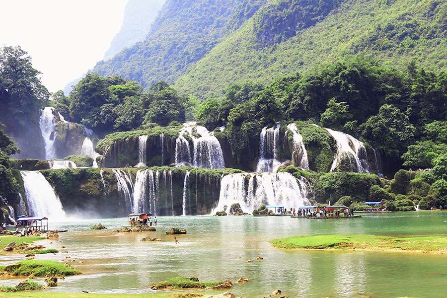 Ban Gioc waterfall - Vietnam adventure tour