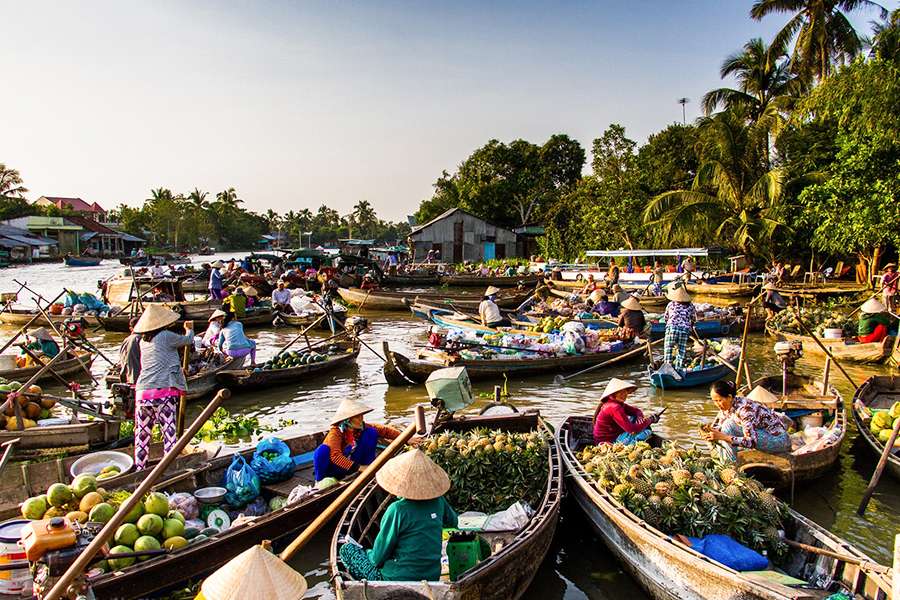 Cai Rang Floating Market - Vietnam Laos tour