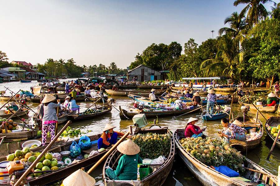 Cai Rang floating market -Vietnam Cambodia tours