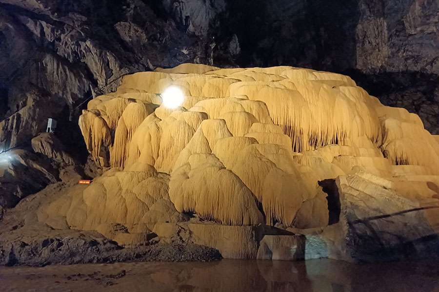 Nguom Ngao Cave - Vietnam adventure tours