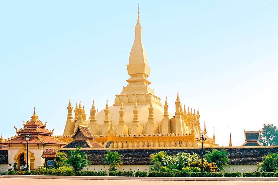 That Luang Stupa - Indochina tour package
