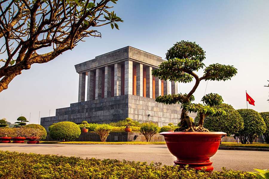 Ho Chi Minh Mausoleum's Architecture